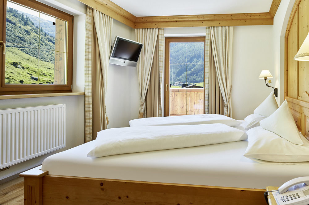 Hotel Alpenhof Tux Kültér fotó