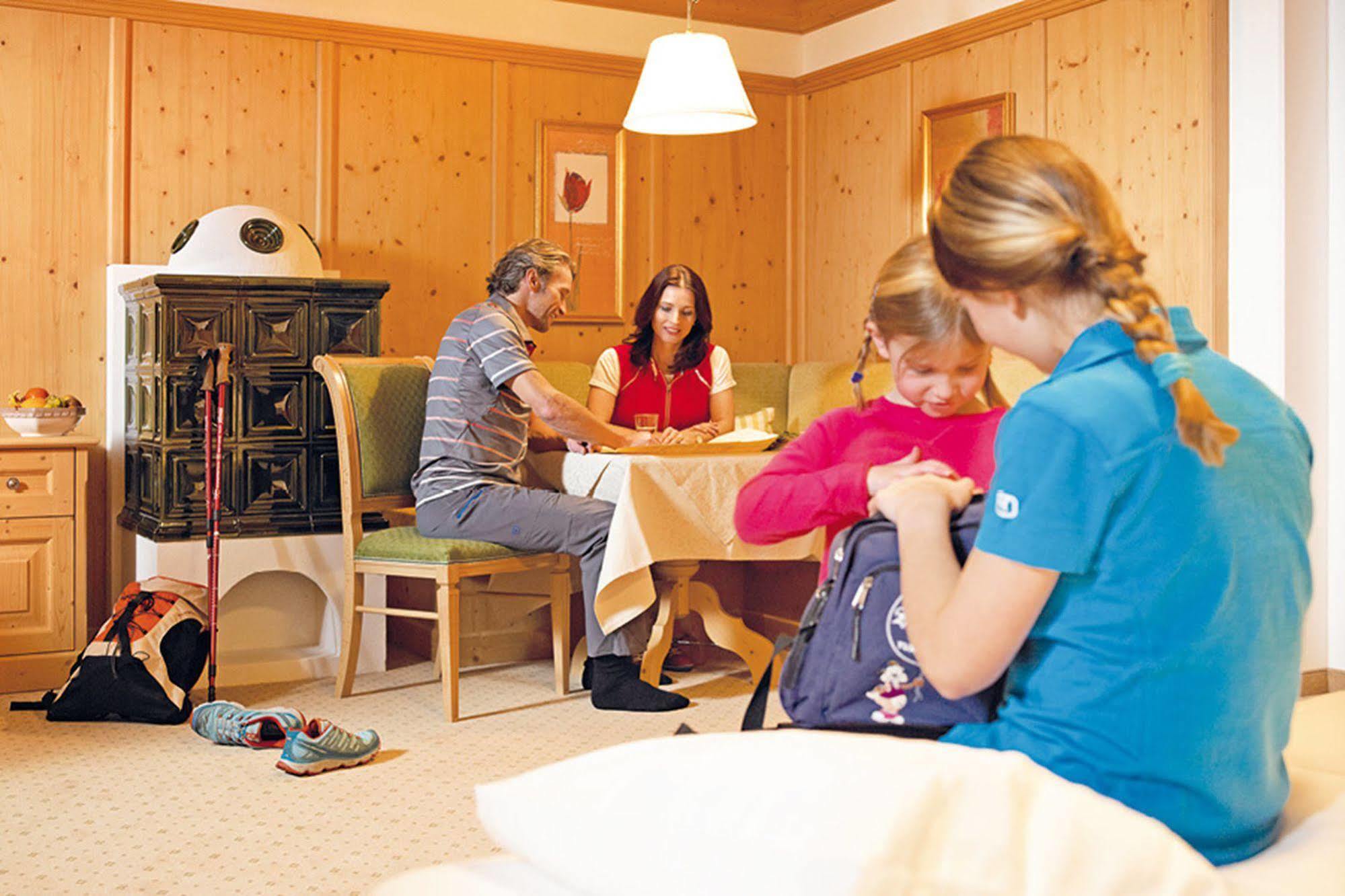 Hotel Alpenhof Tux Kültér fotó
